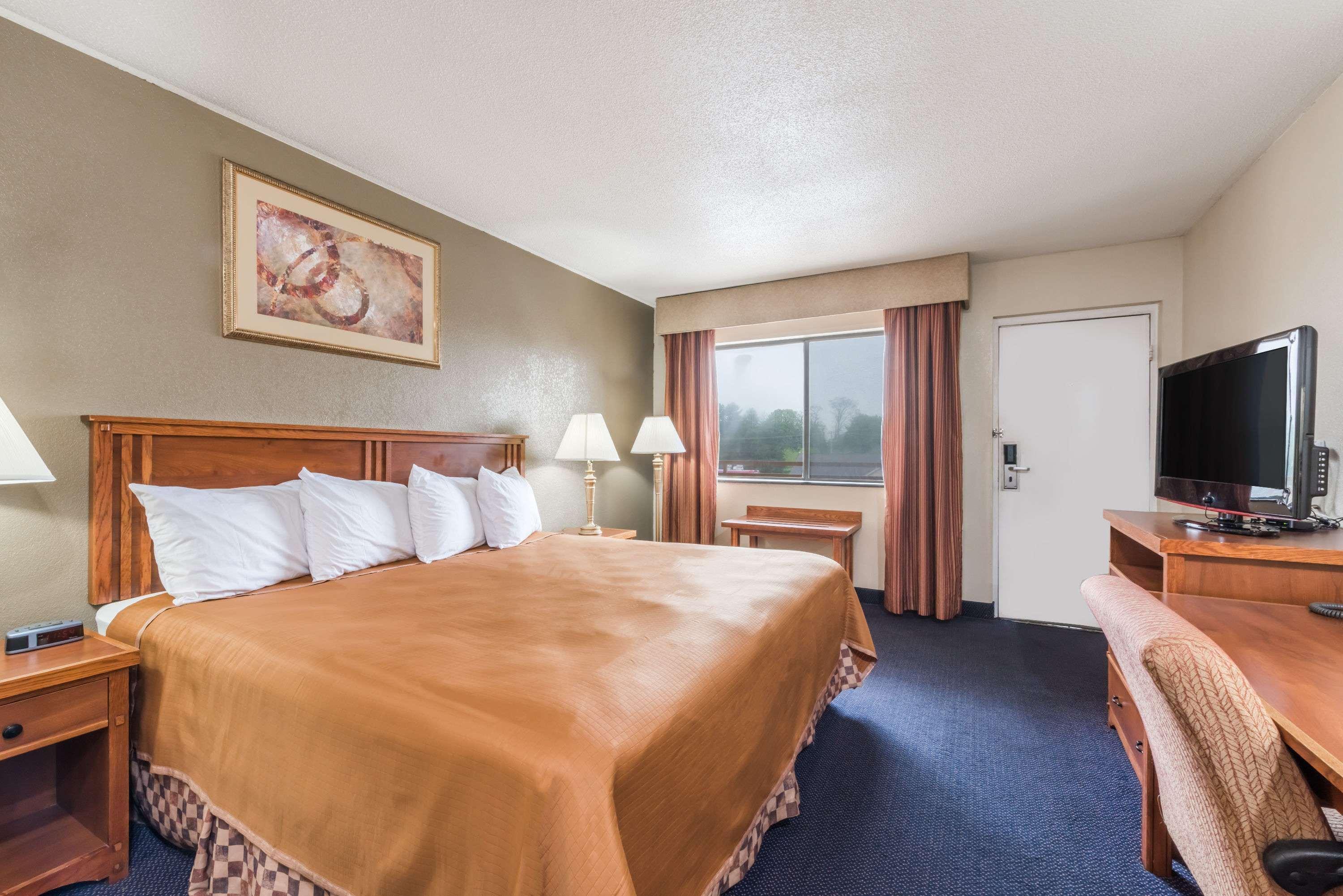 Red Carpet Inn Lancaster Millersville Buitenkant foto